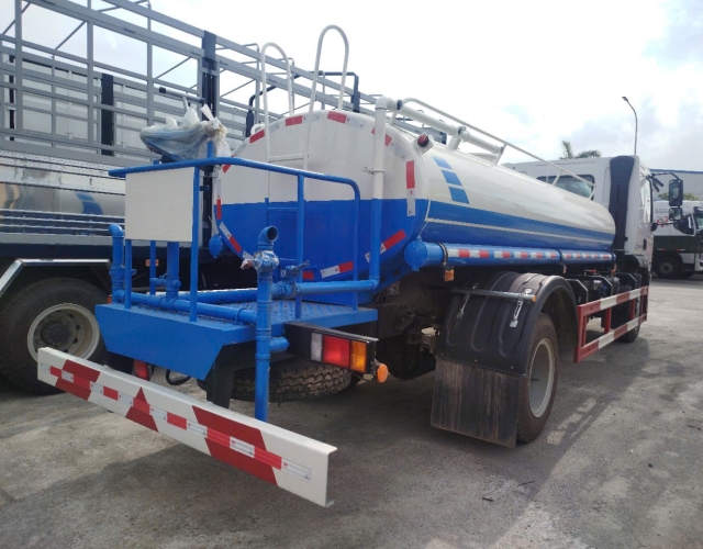 Xe bồn Chenglong L3 téc phun nước 8 khối (đời 2026) – Thông số & báo giá