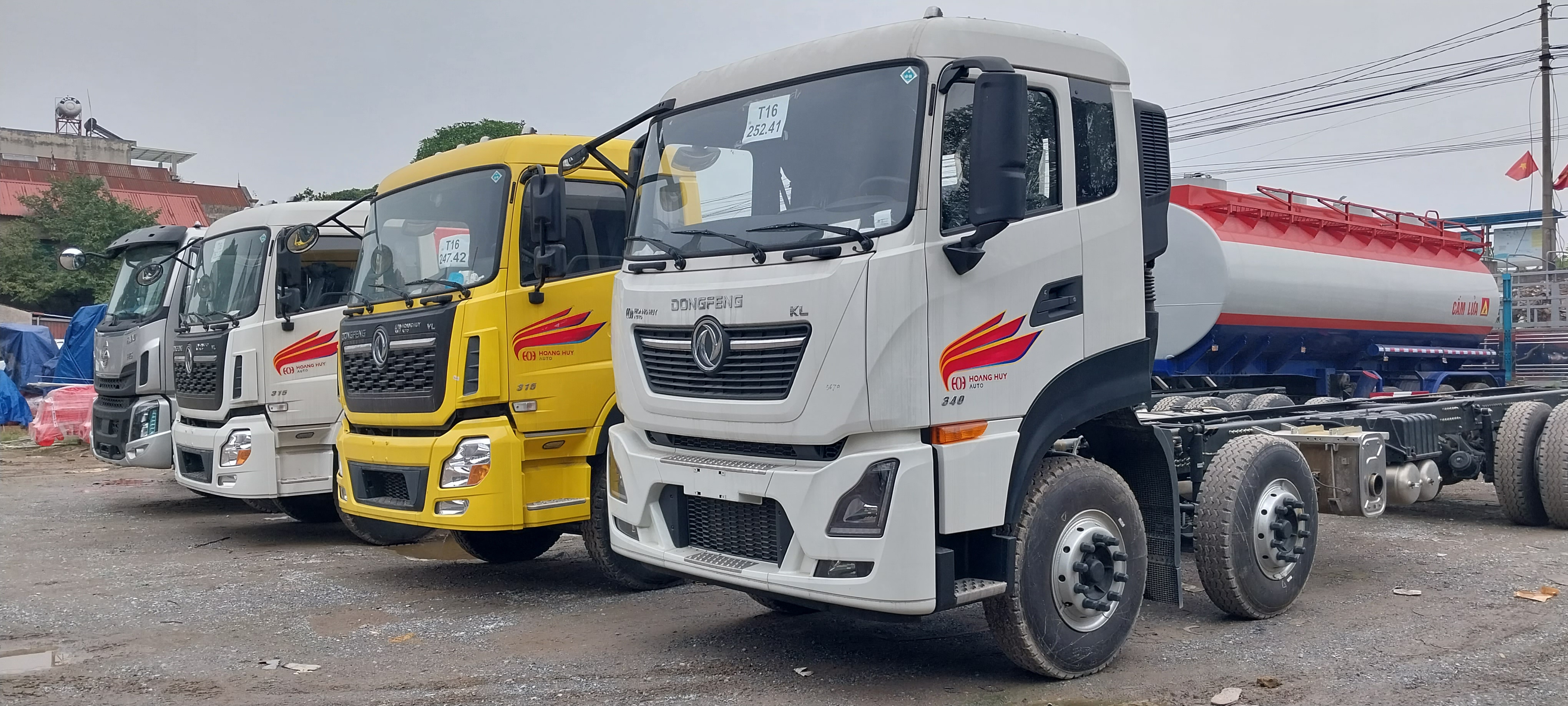 Báo giá xe Dongfeng 4 chân téc chở hóa chất 20 khối