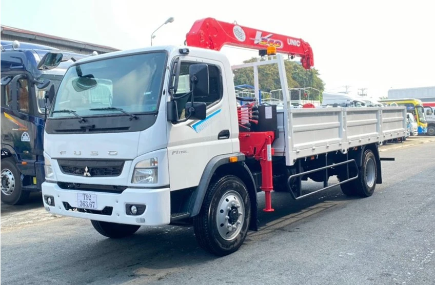 Xe tải Fuso FI140 gắn cẩu 3 tấn 4 đốt