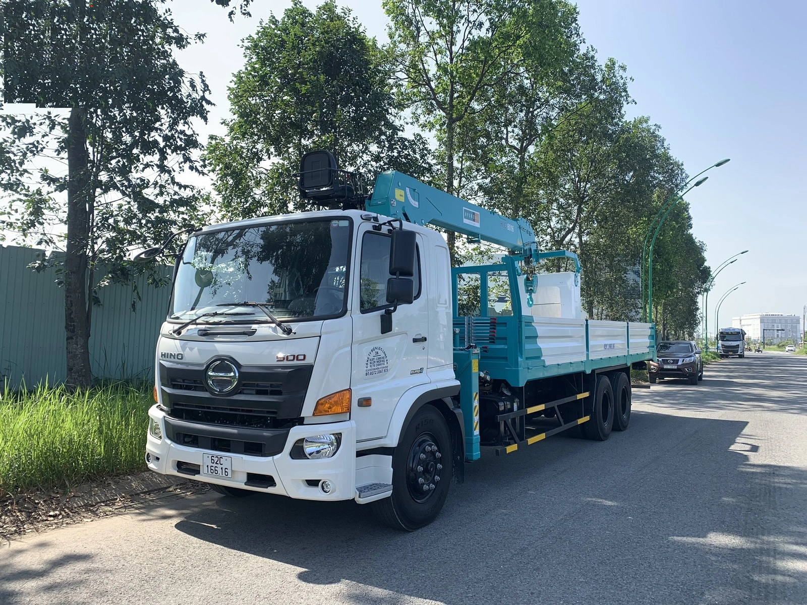 Hino FM gắn cẩu Hyundai 8 tấn Sự hợp tác đặc biệt của hai thương hiệu hàng đầu Nhật Bản và Hàn Quốc