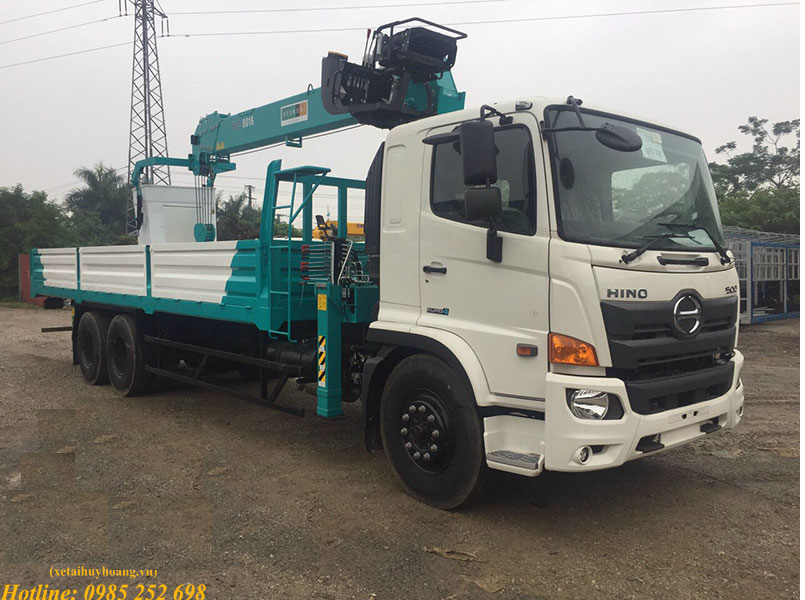 Hino FM gắn cẩu Hyundai 8 tấn Sự hợp tác đặc biệt của hai thương hiệu hàng đầu Nhật Bản và Hàn Quốc