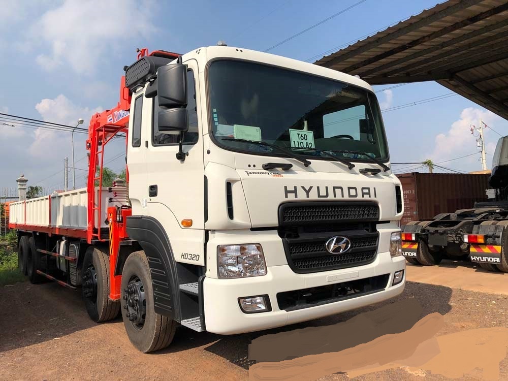 Hyundai HD320 gắn cẩu Kanglim 8 tấn