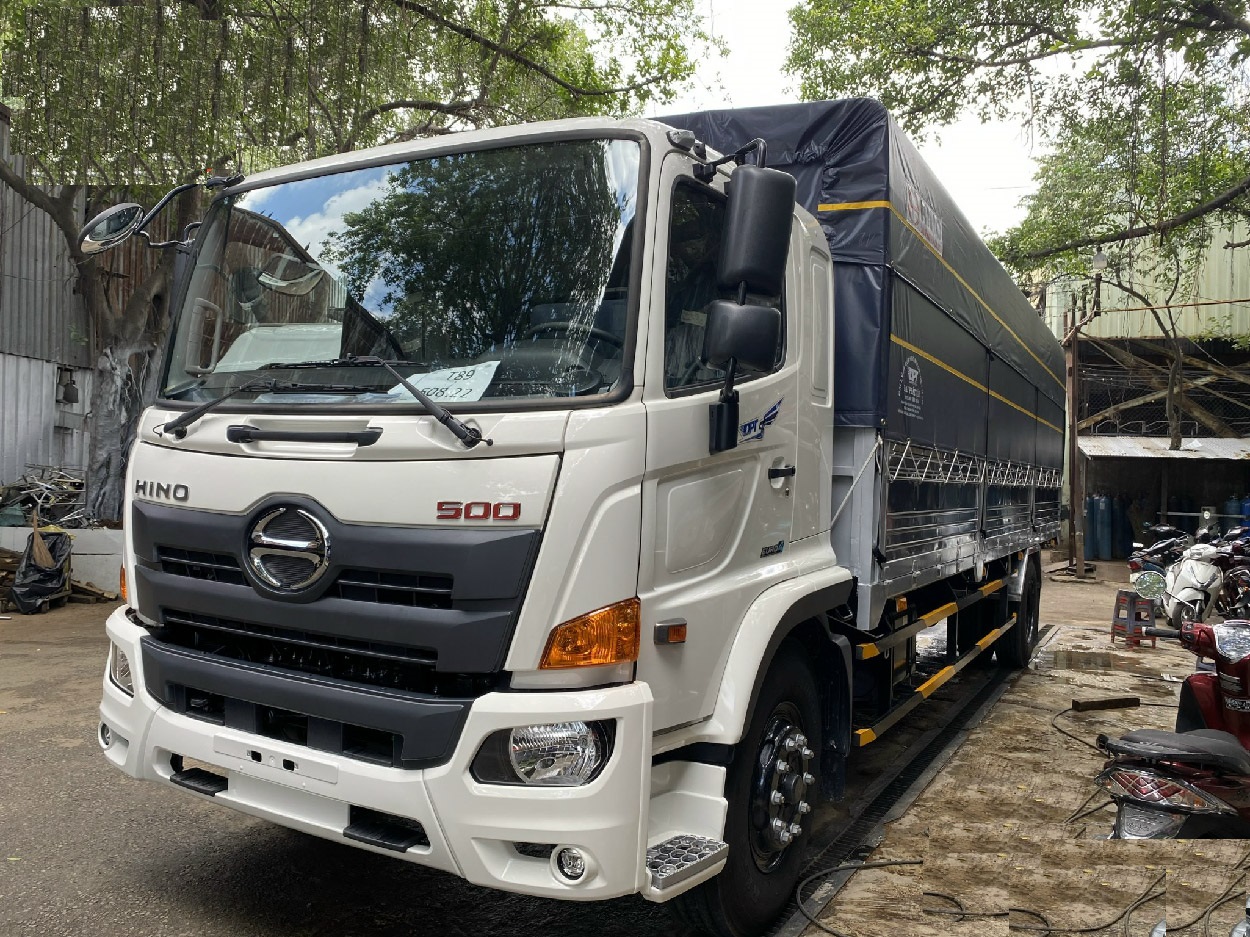 báo giá xe Hino FG thùng mui bạt mới nhất năm 2024