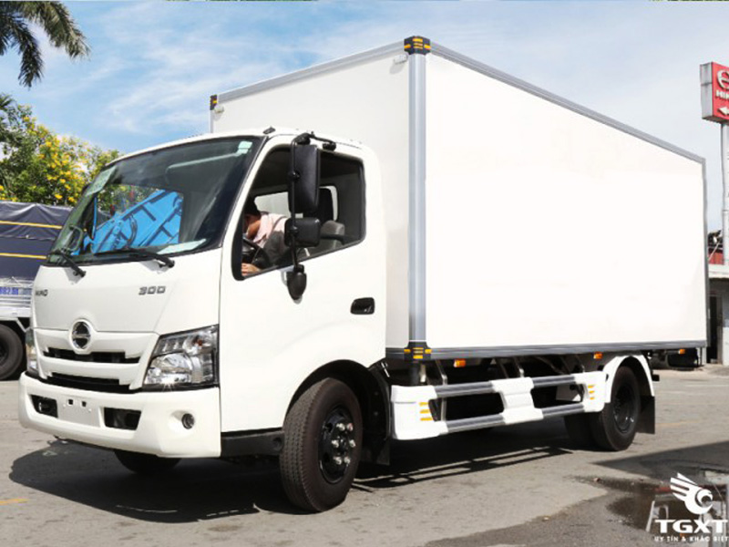 Báo giá Hino XZU 720l thùng đông lạnh mới nhất hiện nay