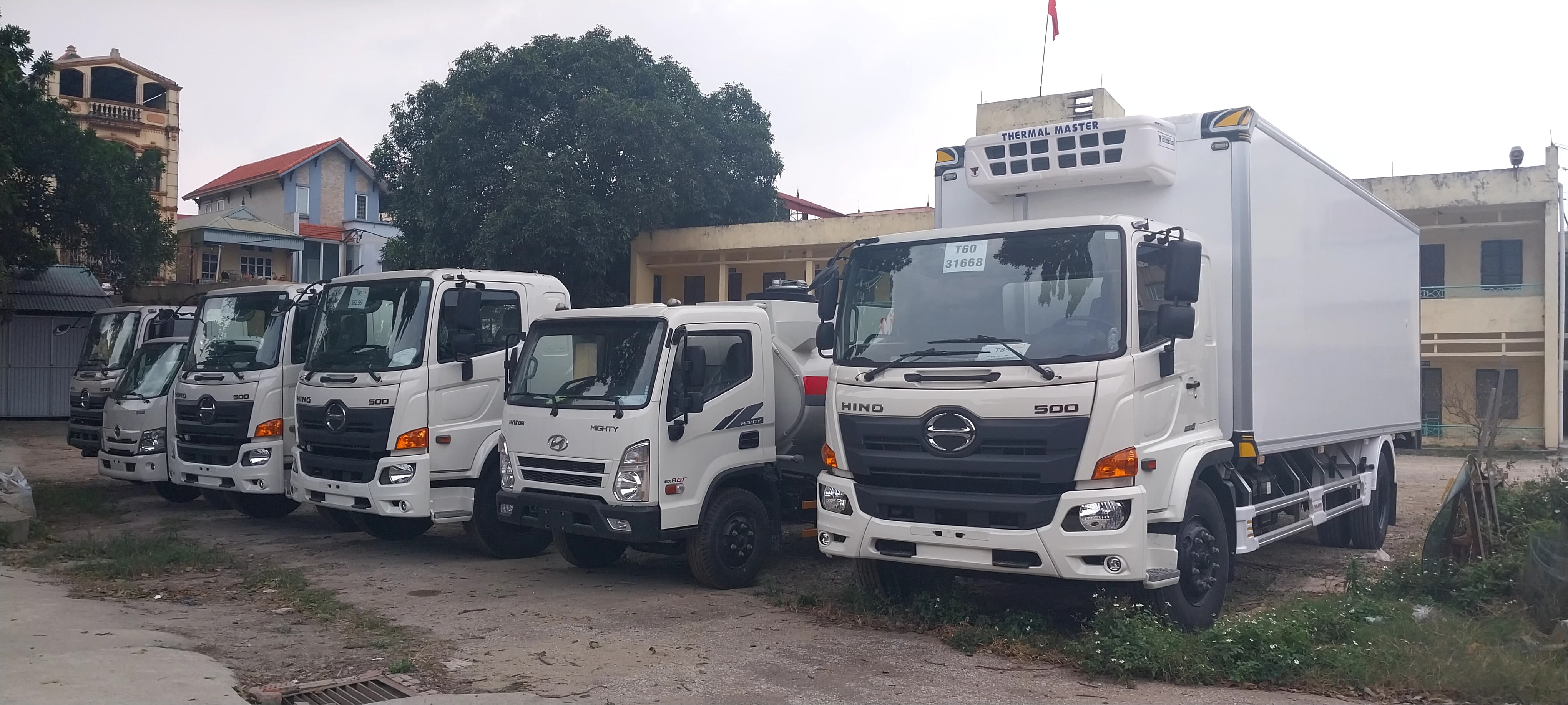 Xe Hino FG Thùng Chở Rác Rời 14 Khối Giải Pháp Vệ Sinh Môi Trường Hiệu Quả