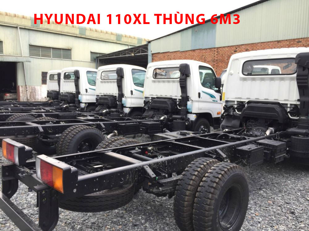 Báo giá Hyundai 110XL gắn cẩu xcmg 3 tấn