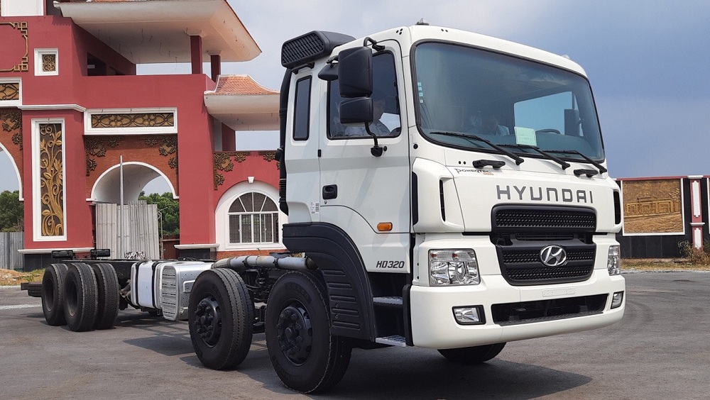 Xe Hyundai HD320 gắn cẩu Soosan 12 tấn