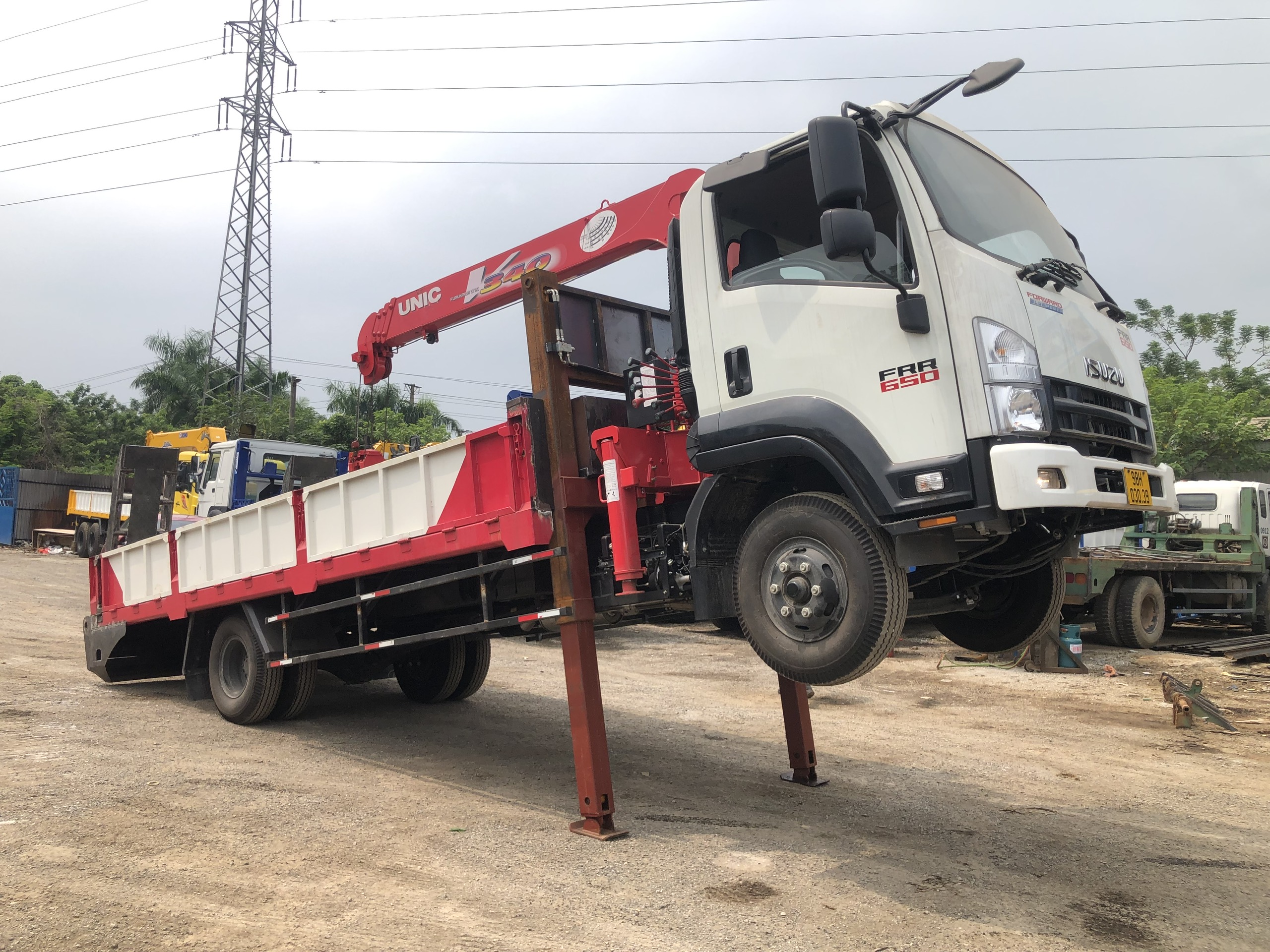 ISUZU FRR 650