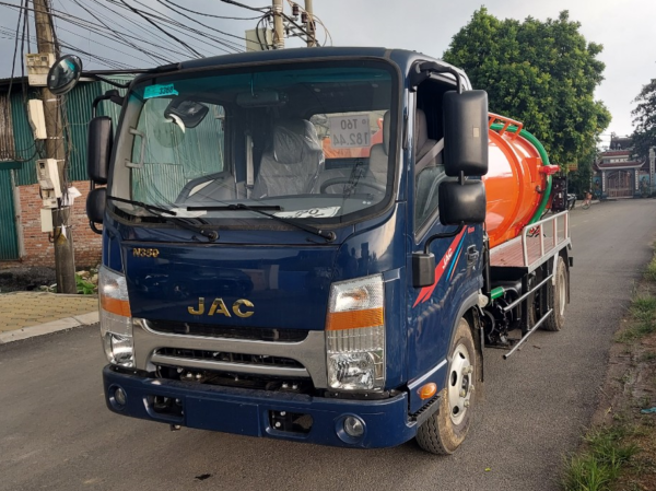 Xe hút chất thải 3 khối JAC