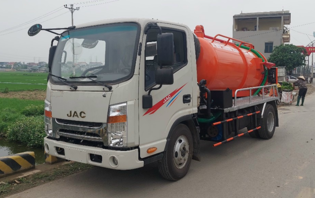 Xe hút chất thải JAC 06 khối