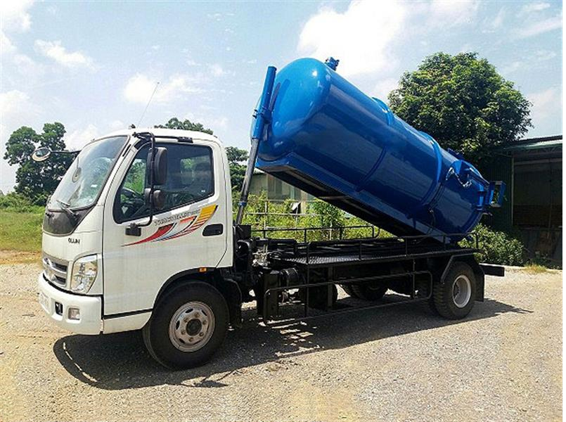 Giá Xe hút chất thải 5 khối Ollin 700C mới nhất hiện nay