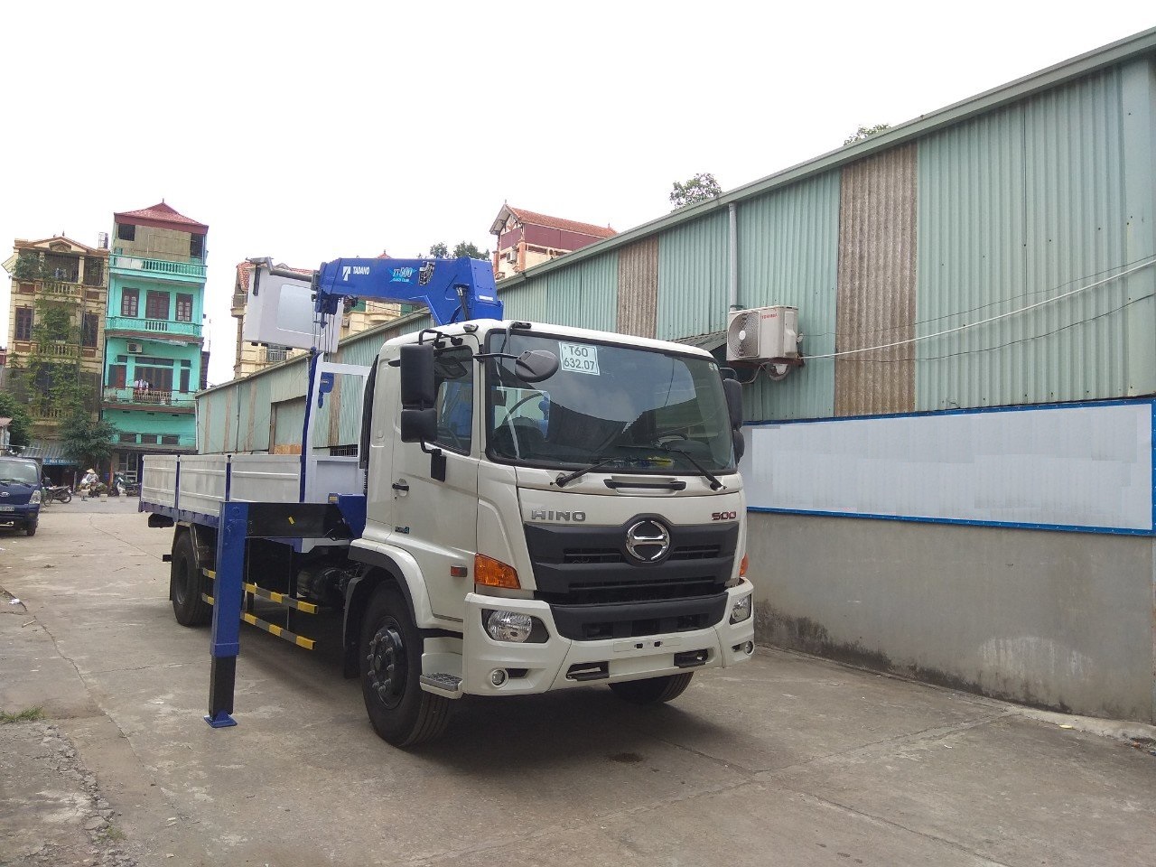 xe tải Hino FG8JT7A gắn cẩu Tadano 3 tấn