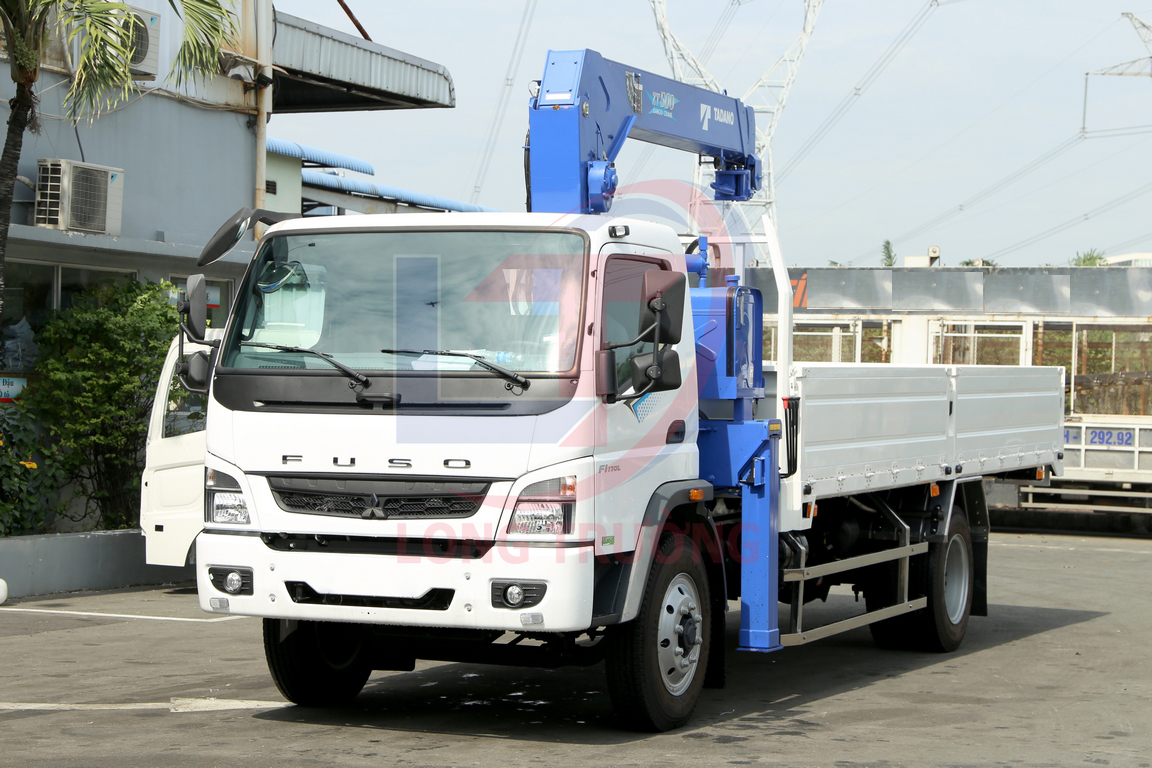 Xe tải FUSO FI 170 gắn cẩu Tadano 5 tấn