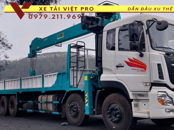 Xe tải Dongfeng 4 chân gắn cẩu Hyundai 12 tấn giá rẻ chất lượng ổn định
