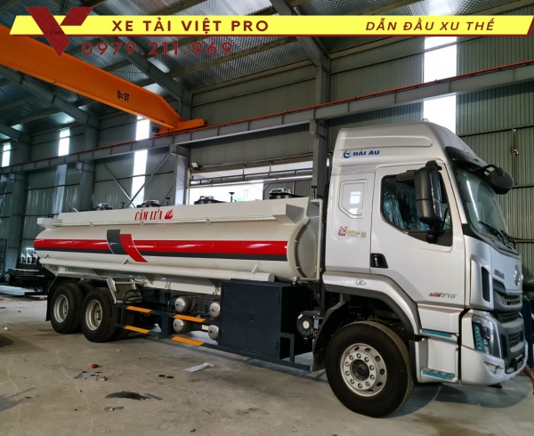 Chi tiết Xe téc chở xăng dầu Chenglong 3 chân có giá bao nhiêu?
