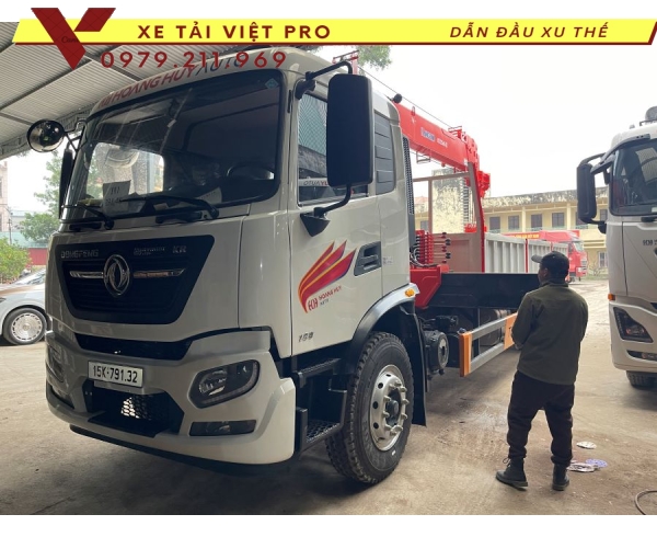 Dongfeng 2 Chân Cabin Mới Gắn Cẩu Unic 1256GII