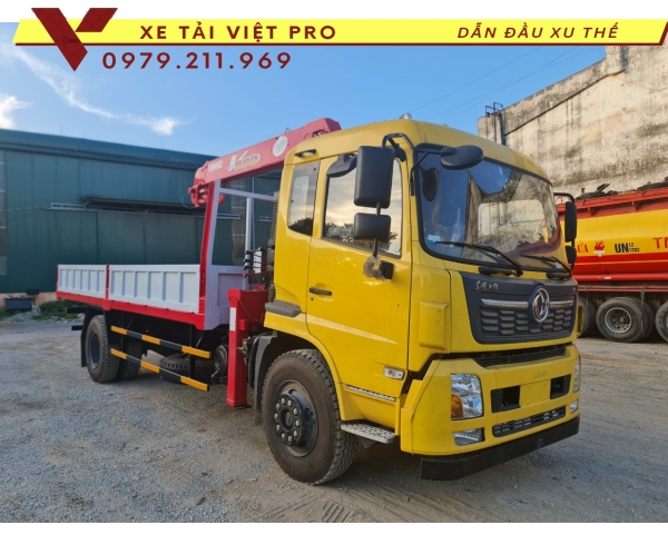 Xe tải Dongfeng B180 gắn cẩu Unic 5 tấn
