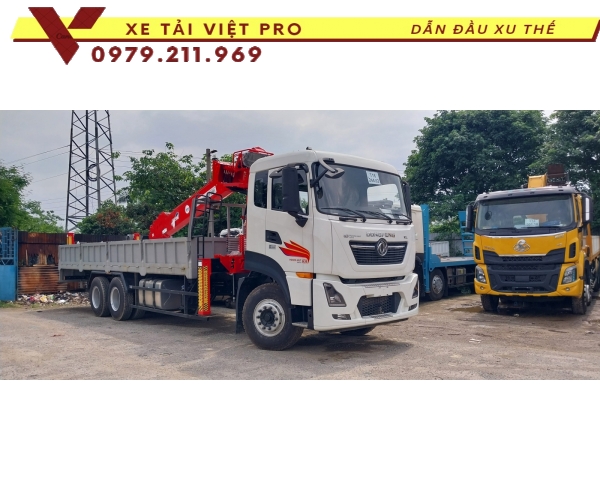 Xe Dongfeng gắn cẩu Atom 8 tấn 6 đốt năm 2024