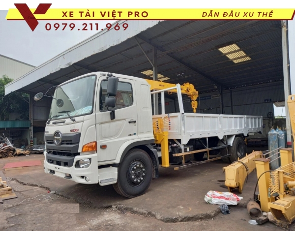 Hino FG gắn cẩu Soosan 3 tấn 4 đốt