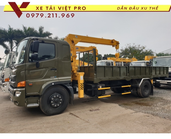 Xe tải Hino gắn cẩu Unic 3 tấn 4 đốt - Siêu phẩm vận chuyển