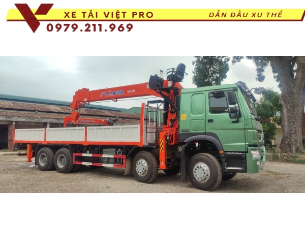 Xe tải Howo  4 chân gắn cẩu Kanglim 12 tấn