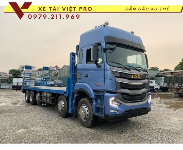Đánh giá xe tải JAC 5 chân nâng đầu chở máy công trình
