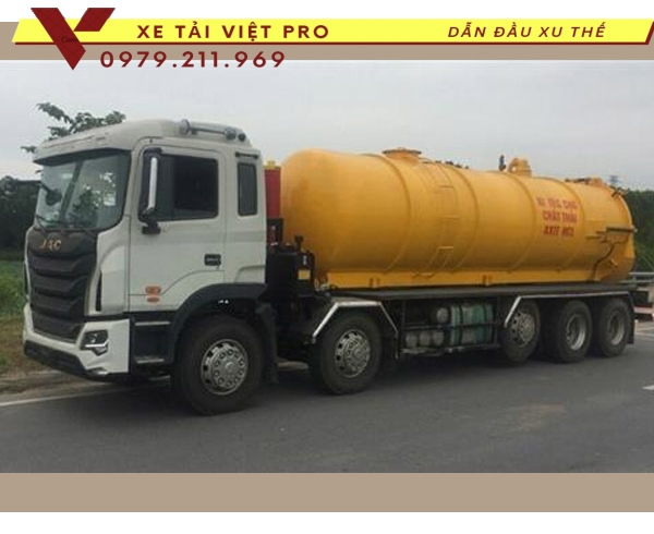 JAC Xe hút chất thải 18 khối