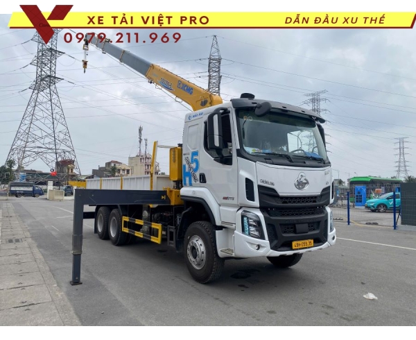 Xe Tải Chenglong 3 Chân Gắn Cẩu 6.3 Tấn