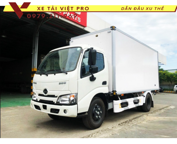 Báo giá Hino XZU 720l thùng đông lạnh  mới nhất hiện nay
