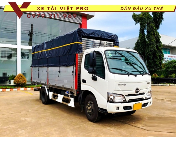 Báo giá Hino XZU 720l thùng mui bạt