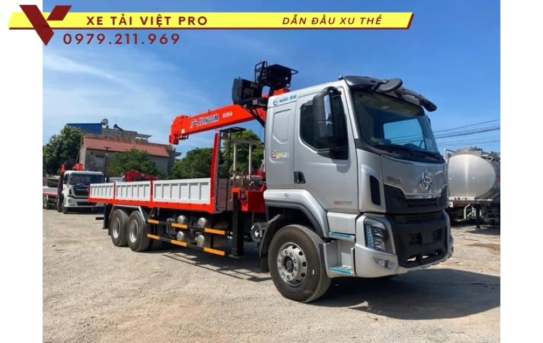 Xe Tải Chenglong 3 Chân Gắn Cẩu Kanglim 8 Tấn