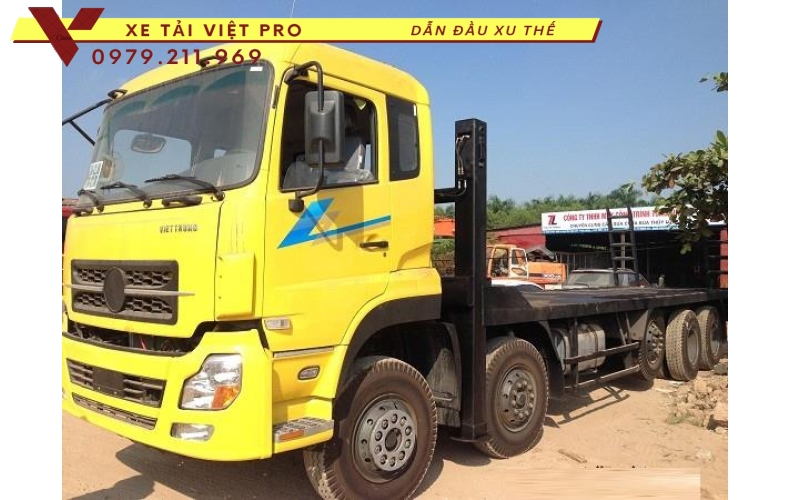 Dongfeng 5 chân nâng đầu chở máy công trình