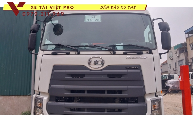 Xe tải UD trucks 4 chân gắn cẩu Kanglim 15 tấn