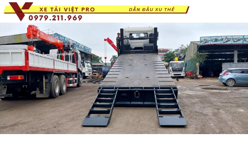 Xe tải Dongfeng 2 chân nâng đầu giá bao nhiêu?