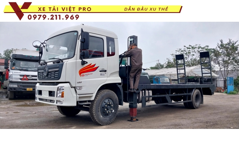 Xe tải Dongfeng 2 chân nâng đầu giá bao nhiêu?