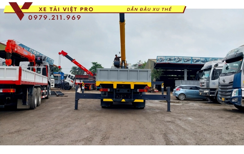 Xe tải Chenglong 4c gắn cẩu XCMG 14 tấn mạnh mẽ, tiết kiệm trong vận tải