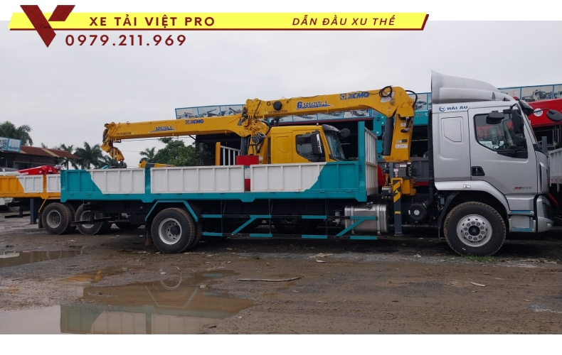 Giá xe tải Chenglong 2 chân gắn cẩu XCMG 5 tấn 5 đốt