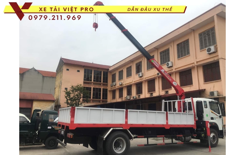 Auman C160 gắn cẩu Unic 5 tấn 4 đốt