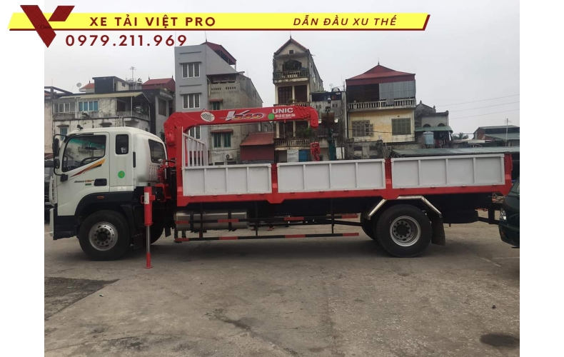 Auman C160 gắn cẩu Unic 5 tấn 4 đốt