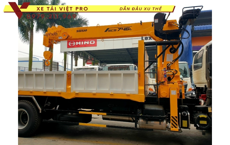 Xe tải Auman 3 chân gắn cẩu Soosan 7 tấn