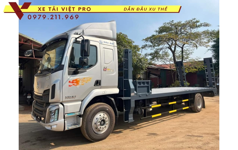 Chenglong 2 chân nâng đầu chở máy công trình