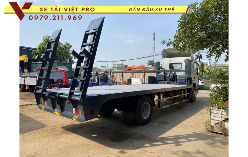 Xe chenglong 2 chân chở xe máy chuyên dùng