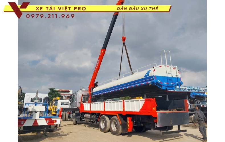 Xe tải Chenglong 3 chân gắn cẩu Kanglim 8T - Báo giá và thông số kỹ thuật