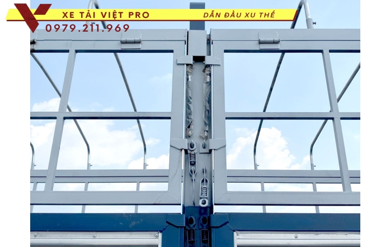 Báo giá Chenglong 3 chân tải thùng mui bạt mới nhất hiện nay