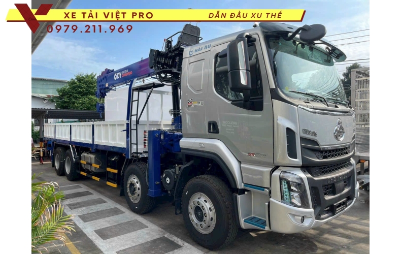 Xe tải Chenglong 4 chân gắn cẩu Dongyang 12 tấn - Thông số và báo giá