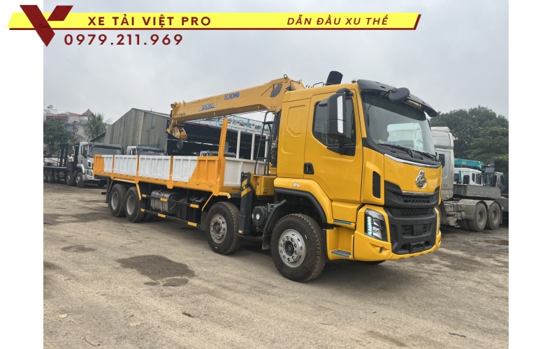 Xe tải Chenglong 4c gắn cẩu XCMG 14 tấn mạnh mẽ, tiết kiệm trong vận tải