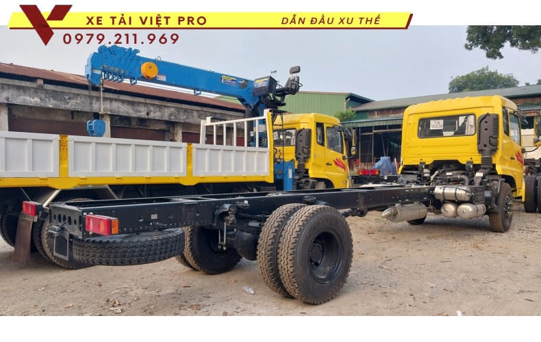 Xe tải Dongfeng 2 chân gắn cẩu Dongyang 6 tấn