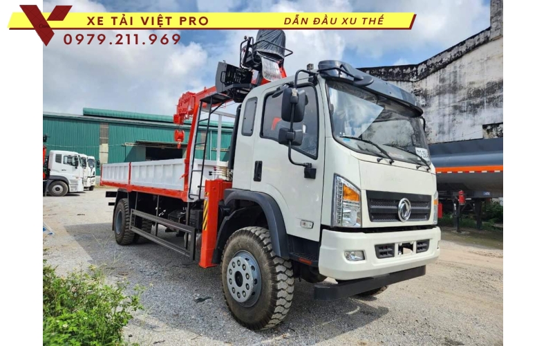 Xe tải Dongfeng (4X4) gắn cẩu Kanglim 5T