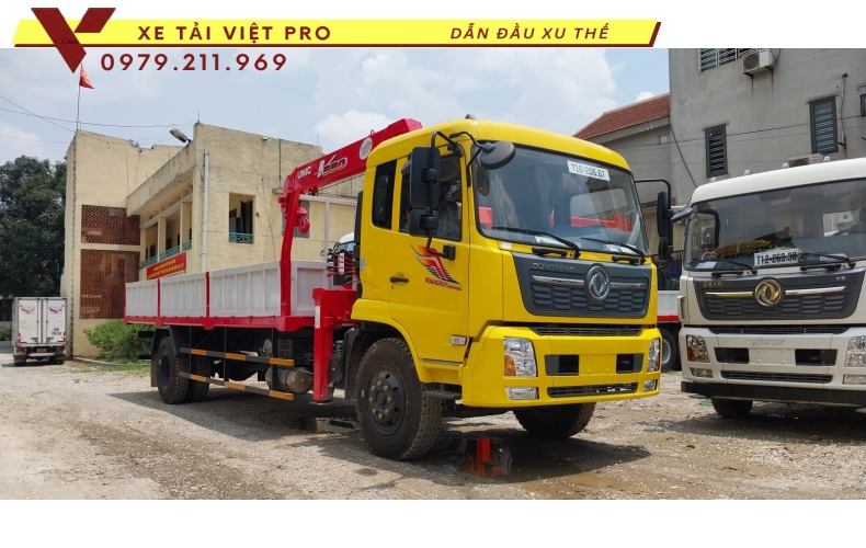 Xe tải Dongfeng B180 gắn cẩu Unic 5 tấn