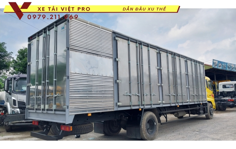 Báo giá xe dongfeng 2 chân thùng chở Pallet